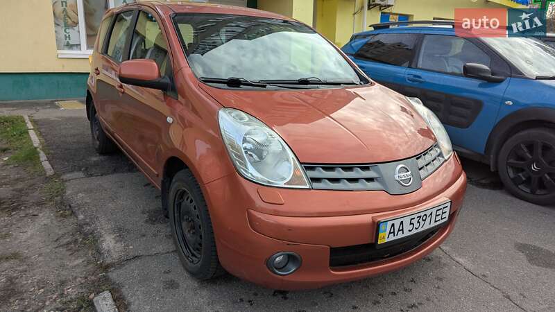 Хетчбек Nissan Note 2007 в Києві фото 6 Хетчбек Nissan Note 2007 в Києві