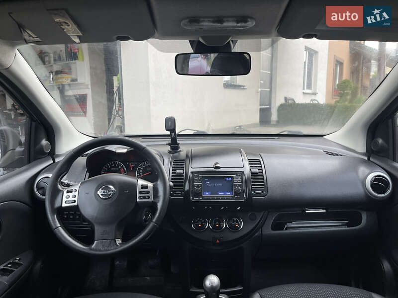 Хэтчбек Nissan Note 2011 в Львове