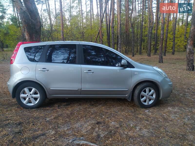 Хэтчбек Nissan Note 2008 в Днепре