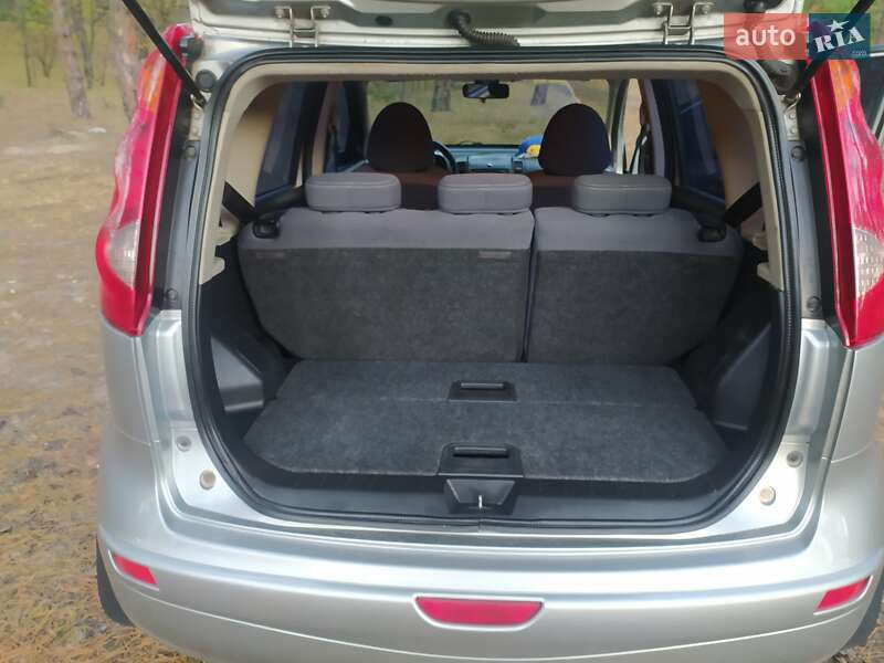 Хэтчбек Nissan Note 2008 в Днепре