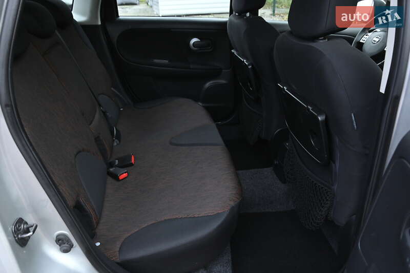 Хетчбек Nissan Note 2009 в Бердичеві