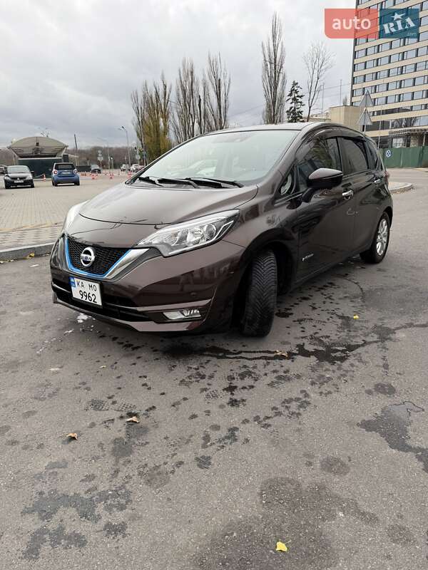 Хэтчбек Nissan Note 2017 в Киеве