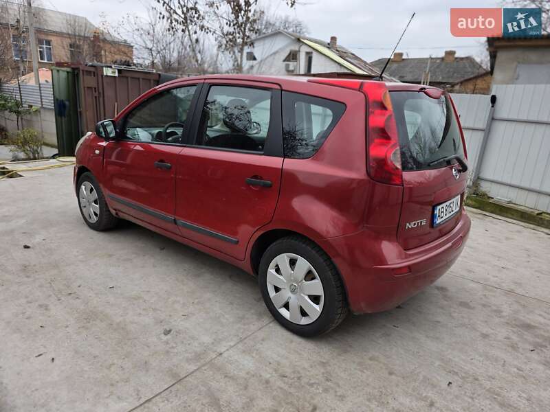 Хэтчбек Nissan Note 2007 в Бердичеве