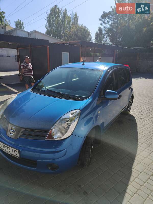 Хэтчбек Nissan Note 2008 в Одессе