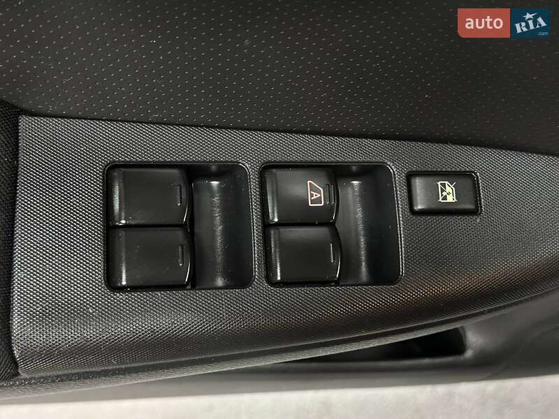 Хэтчбек Nissan Note 2010 в Каменском