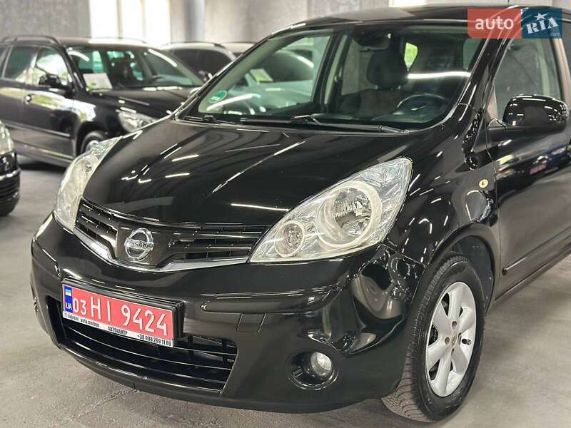 Хэтчбек Nissan Note 2010 в Каменском
