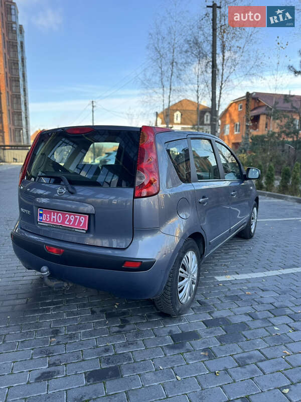 Хэтчбек Nissan Note 2006 в Полтаве