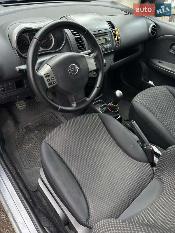 Хэтчбек Nissan Note 2006 в Полтаве