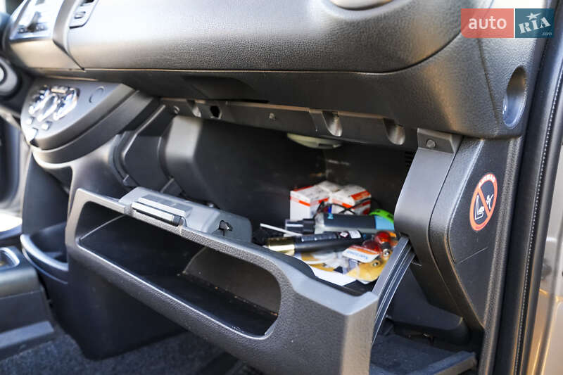 Хэтчбек Nissan Note 2007 в Дрогобыче