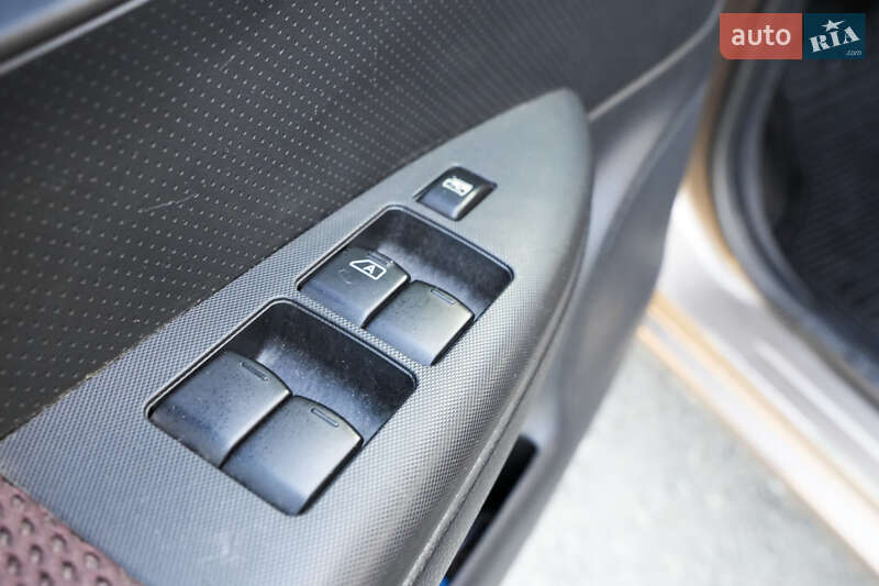 Хэтчбек Nissan Note 2007 в Дрогобыче