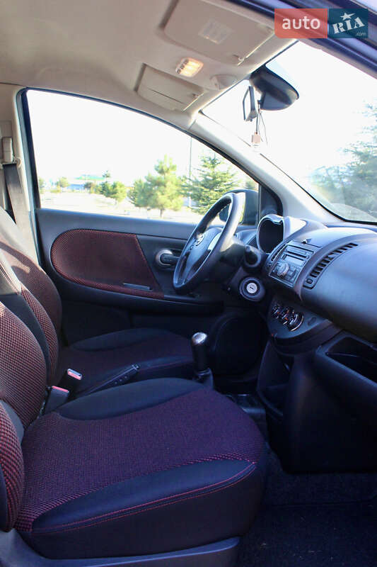 Хэтчбек Nissan Note 2008 в Одессе