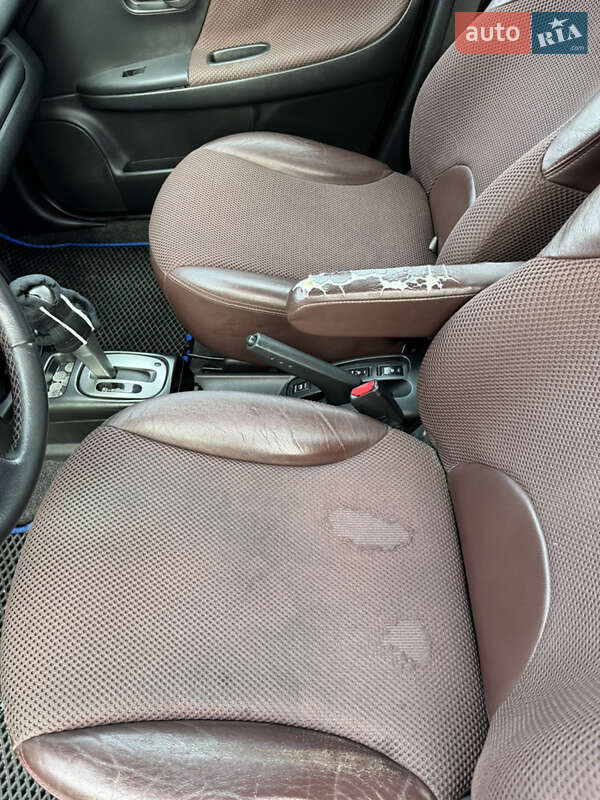 Хэтчбек Nissan Note 2007 в Львове