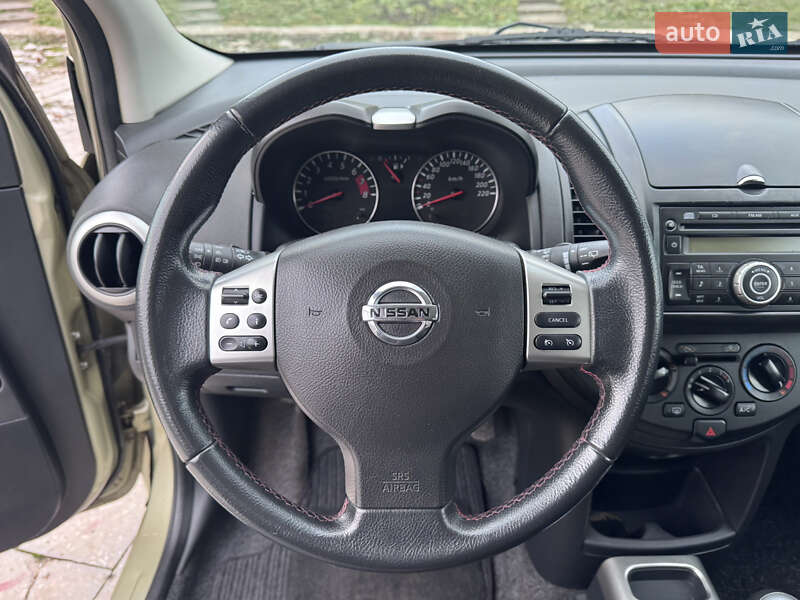 Хэтчбек Nissan Note 2009 в Полтаве