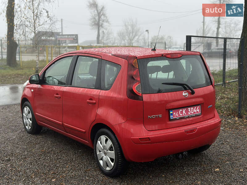 Хэтчбек Nissan Note 2010 в Виннице