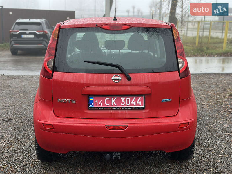 Хэтчбек Nissan Note 2010 в Виннице