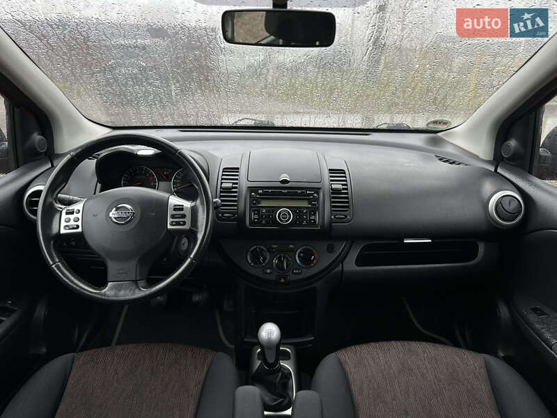 Хэтчбек Nissan Note 2010 в Виннице