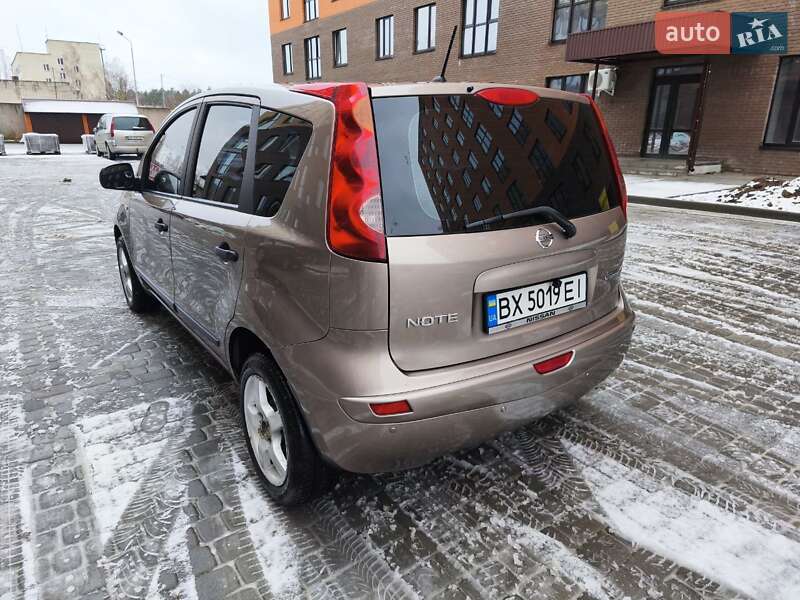 Хетчбек Nissan Note 2008 в Нетішині