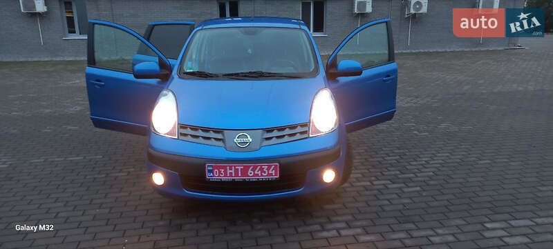 Хэтчбек Nissan Note 2006 в Костополе
