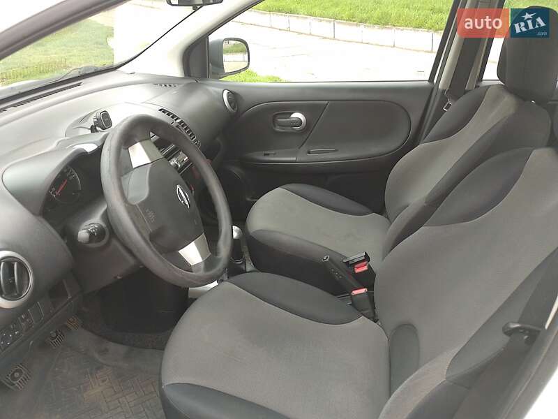 Хэтчбек Nissan Note 2013 в Киеве