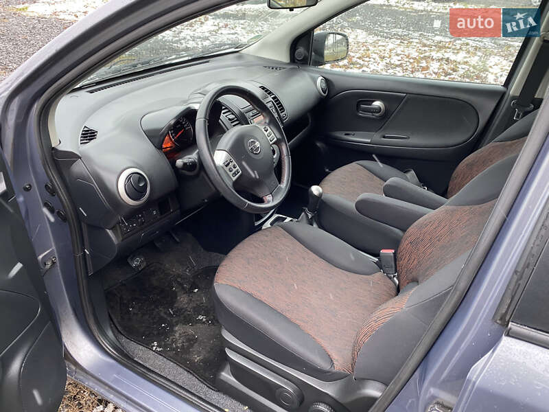 Хэтчбек Nissan Note 2009 в Луцке