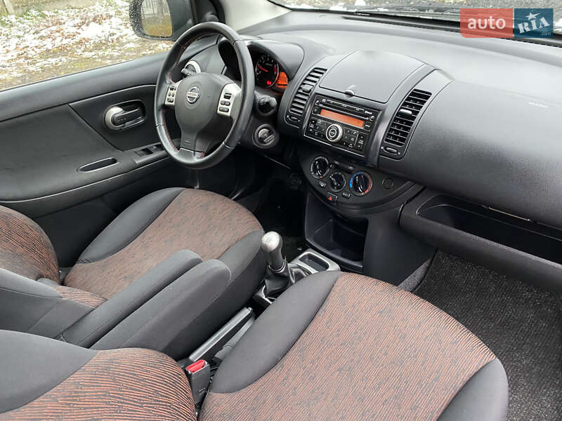 Хэтчбек Nissan Note 2009 в Луцке