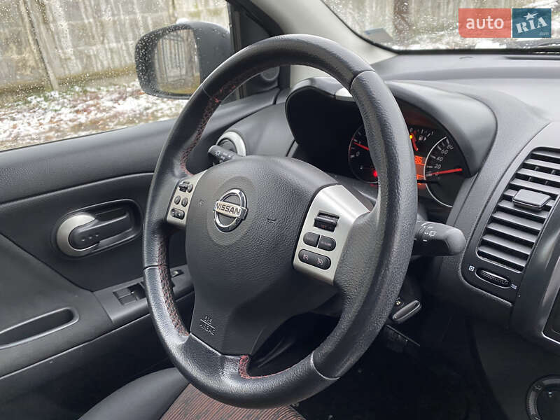 Хэтчбек Nissan Note 2009 в Луцке
