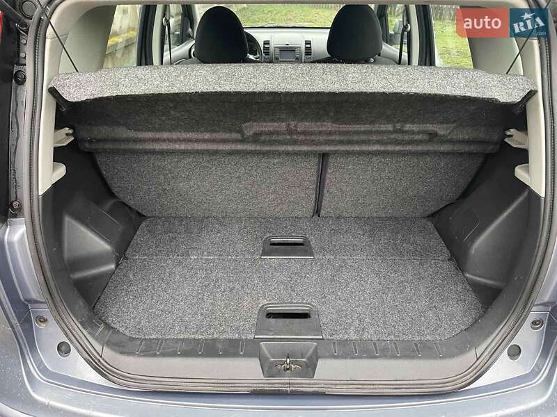 Хетчбек Nissan Note 2010 в Житомирі фото 7 Хетчбек Nissan Note 2010 в Житомирі