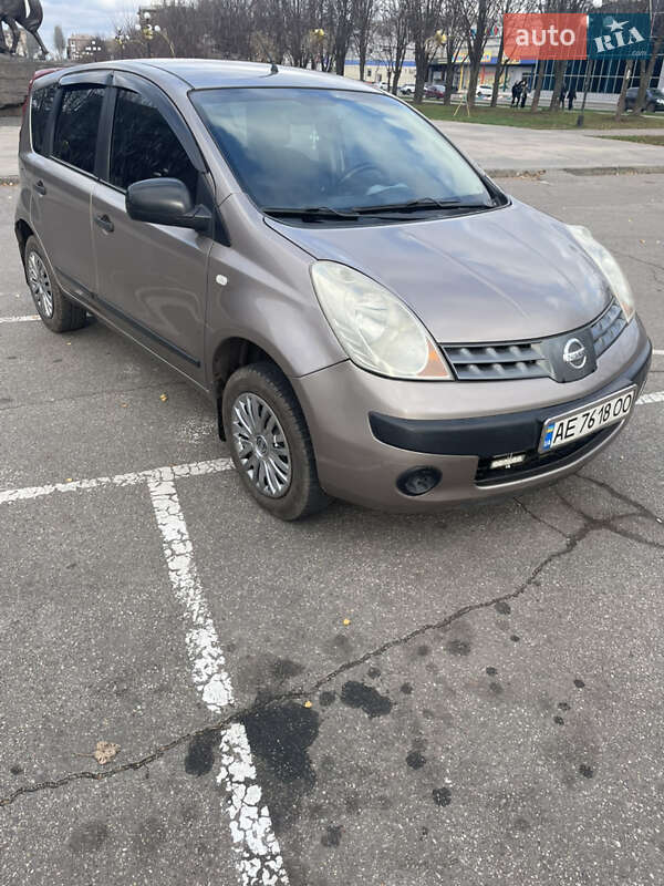 Хэтчбек Nissan Note 2006 в Кривом Роге фото 2 Хэтчбек Nissan Note 2006 в Кривом Роге