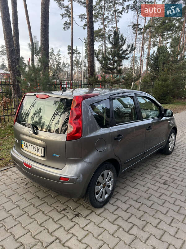 Хетчбек Nissan Note 2011 в Києві