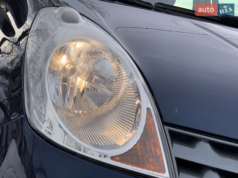 Хетчбек Nissan Note 2007 в Дрогобичі