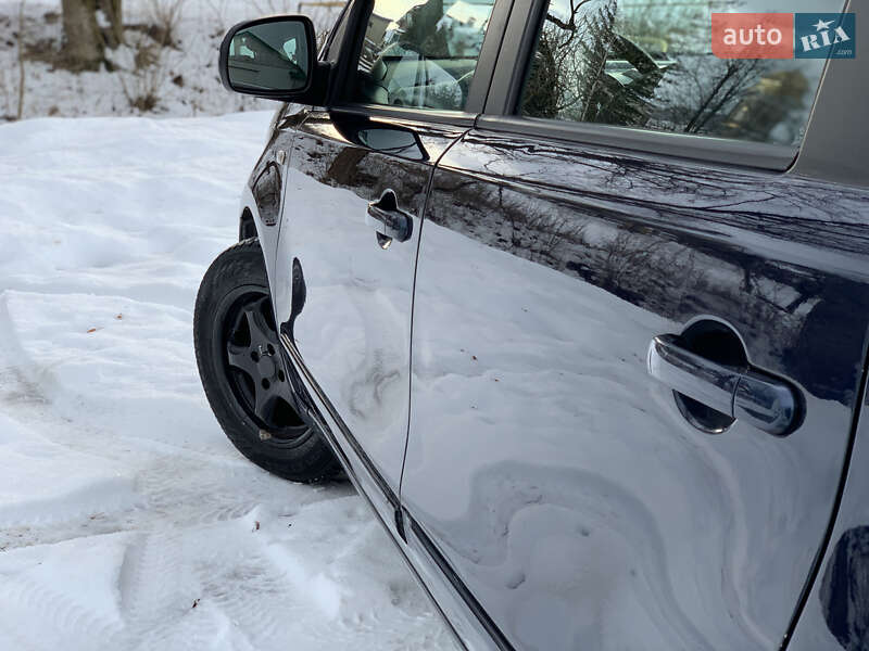 Хетчбек Nissan Note 2007 в Дрогобичі