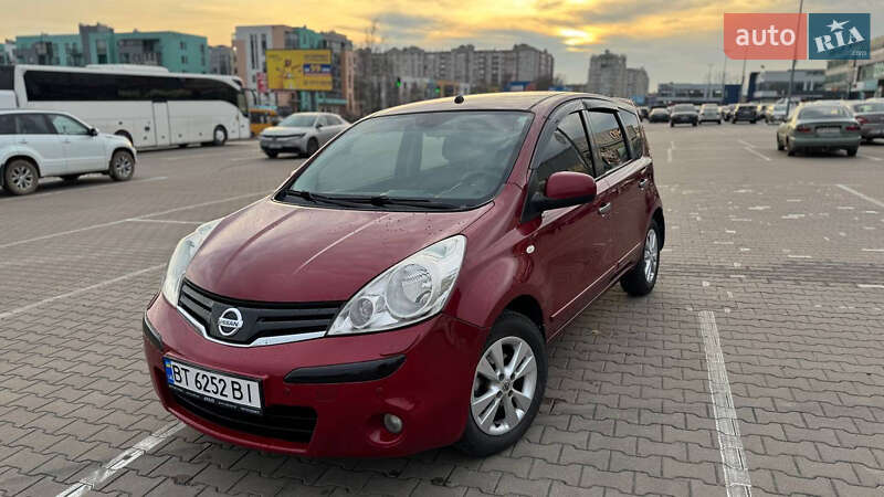 Хэтчбек Nissan Note 2011 в Киеве фото 3 Хэтчбек Nissan Note 2011 в Киеве