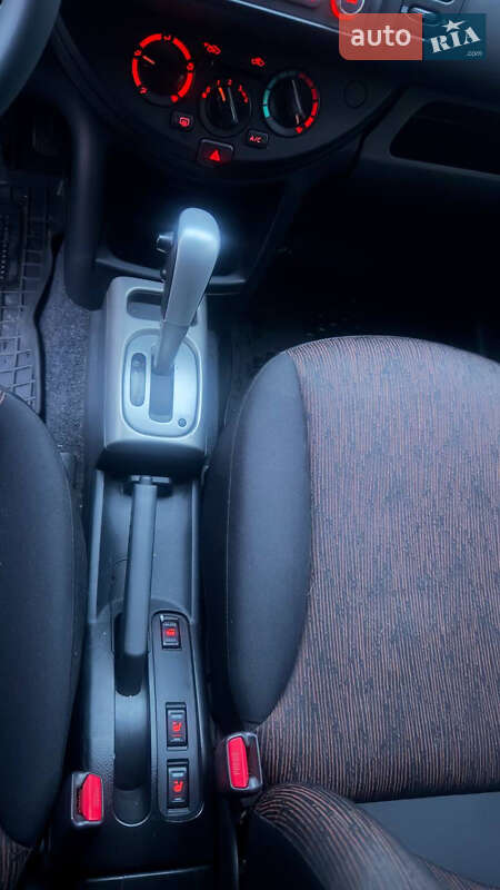 Хэтчбек Nissan Note 2011 в Киеве фото 15 Хэтчбек Nissan Note 2011 в Киеве