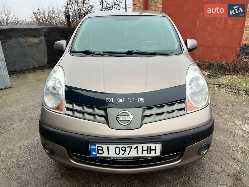 Хэтчбек Nissan Note 2007 в Полтаве