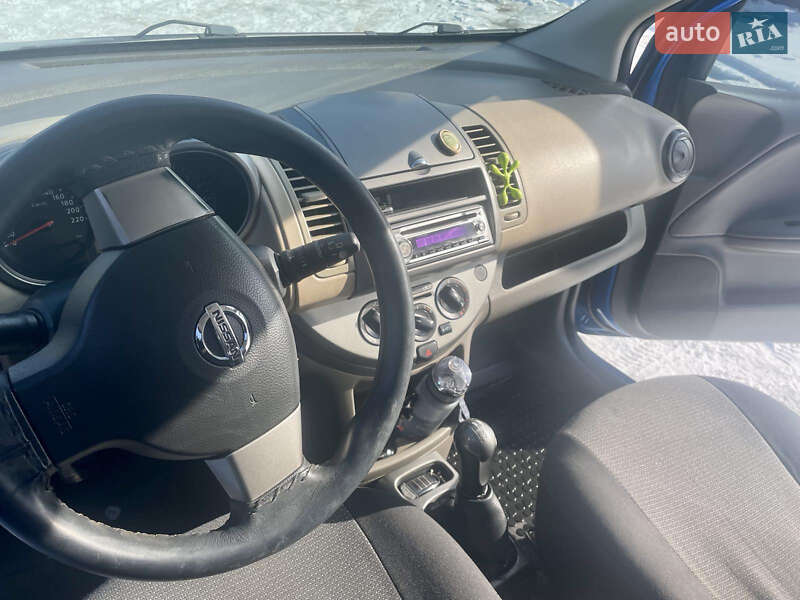 Хэтчбек Nissan Note 2008 в Львове