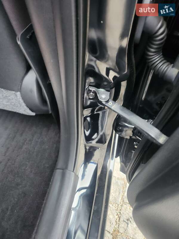 Хэтчбек Nissan Note 2013 в Полтаве