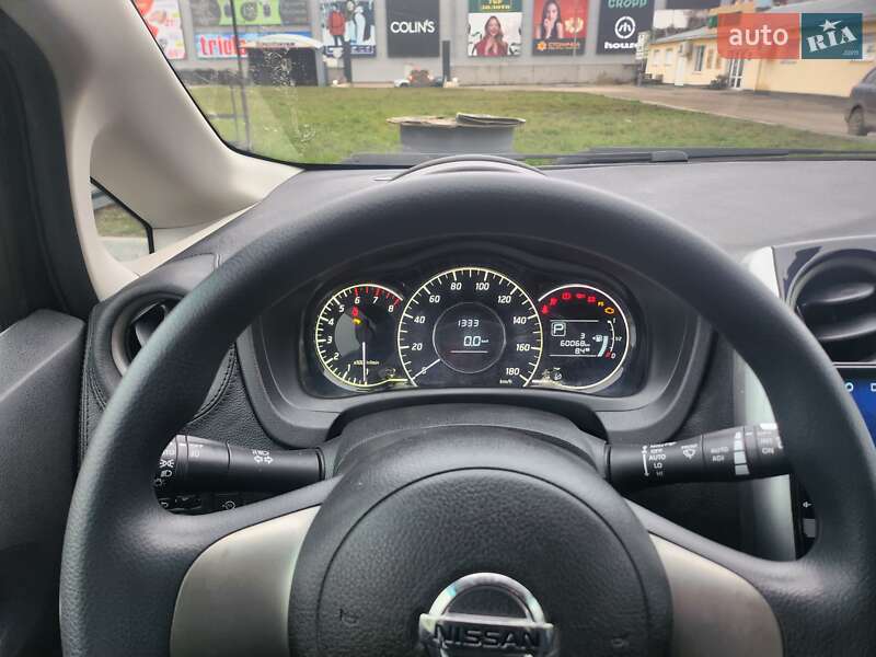 Хэтчбек Nissan Note 2013 в Полтаве