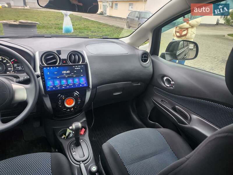 Хэтчбек Nissan Note 2013 в Полтаве