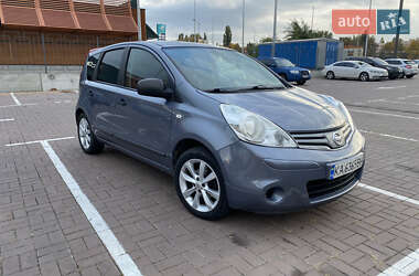 Хэтчбек Nissan Note 2010 в Киеве