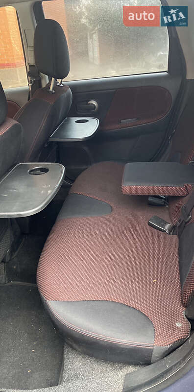 Хетчбек Nissan Note 2010 в Києві фото 10 Хетчбек Nissan Note 2010 в Києві