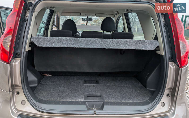 Хэтчбек Nissan Note 2007 в Коломые фото 13 Хэтчбек Nissan Note 2007 в Коломые