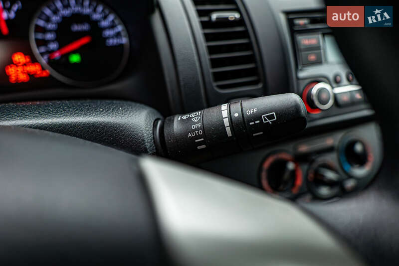 Хетчбек Nissan Note 2011 в Києві