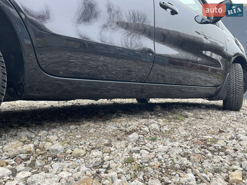 Хэтчбек Nissan Note 2012 в Киеве фото 15 Хэтчбек Nissan Note 2012 в Киеве