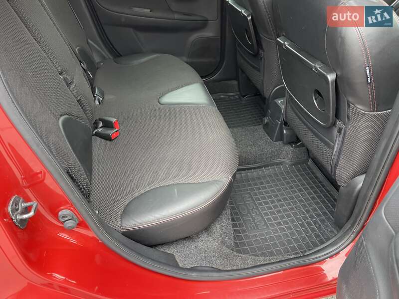 Хэтчбек Nissan Note 2007 в Киеве