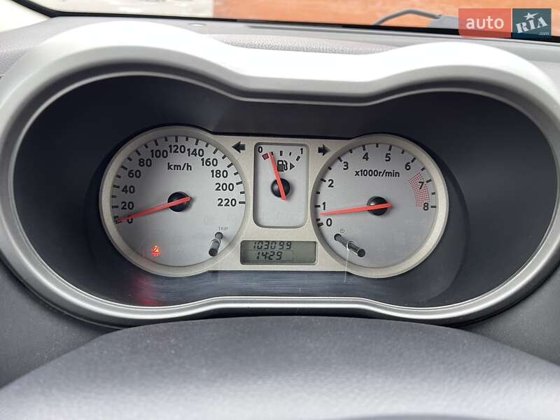 Хэтчбек Nissan Note 2007 в Киеве