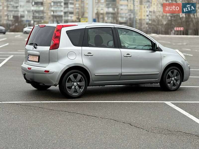 Хэтчбек Nissan Note 2008 в Киеве фото 6 Хэтчбек Nissan Note 2008 в Киеве