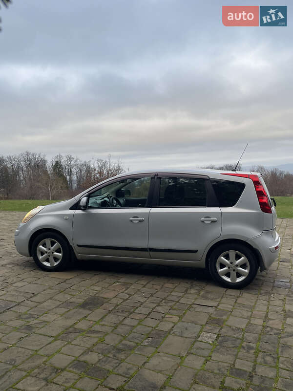 Хэтчбек Nissan Note 2008 в Черновцах фото 8 Хэтчбек Nissan Note 2008 в Черновцах