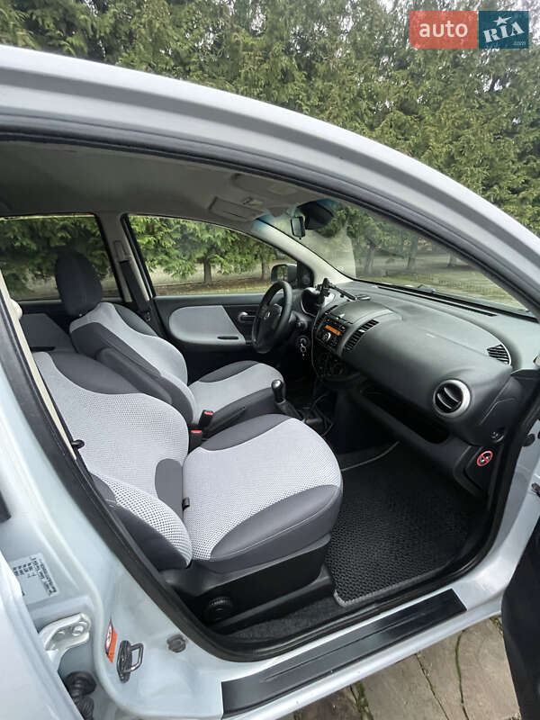 Хэтчбек Nissan Note 2008 в Черновцах фото 14 Хэтчбек Nissan Note 2008 в Черновцах