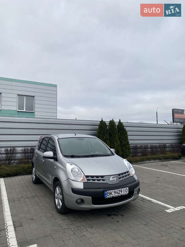 Хетчбек Nissan Note 2006 в Черкасах