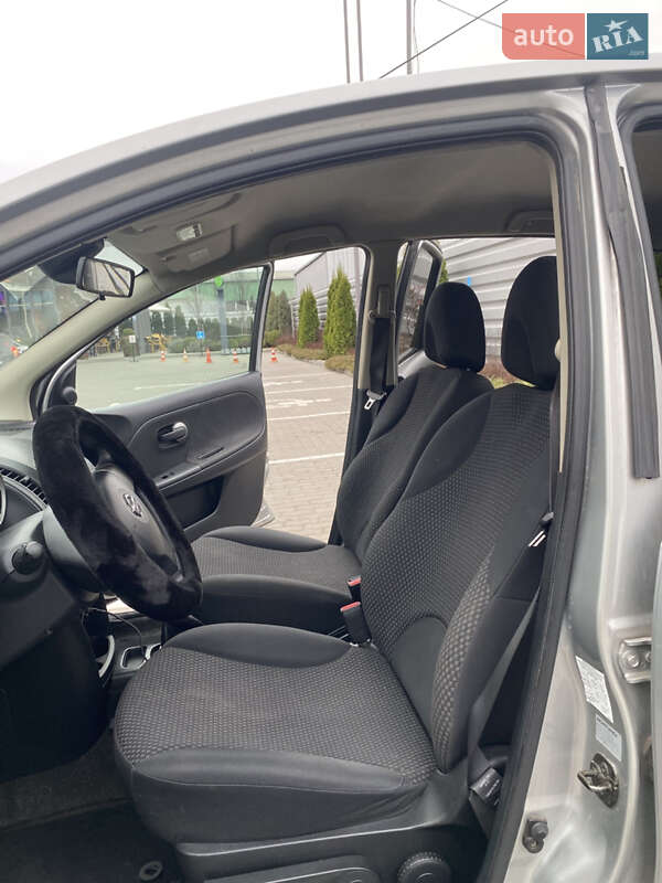 Хетчбек Nissan Note 2006 в Черкасах